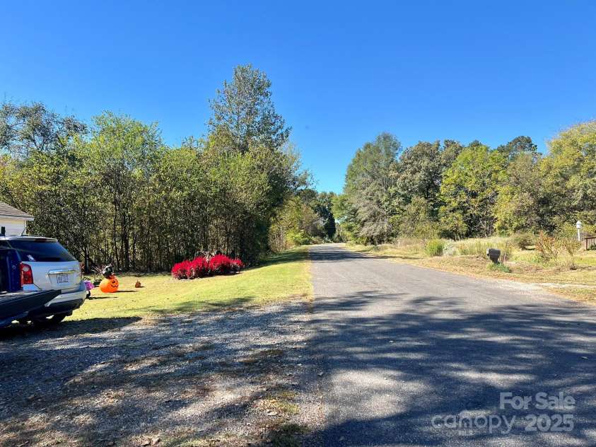 822 Turrentine Church Road, Mocksville, NC 27028.  MLS# CAR4313192, YatesRealty ID 1333. 