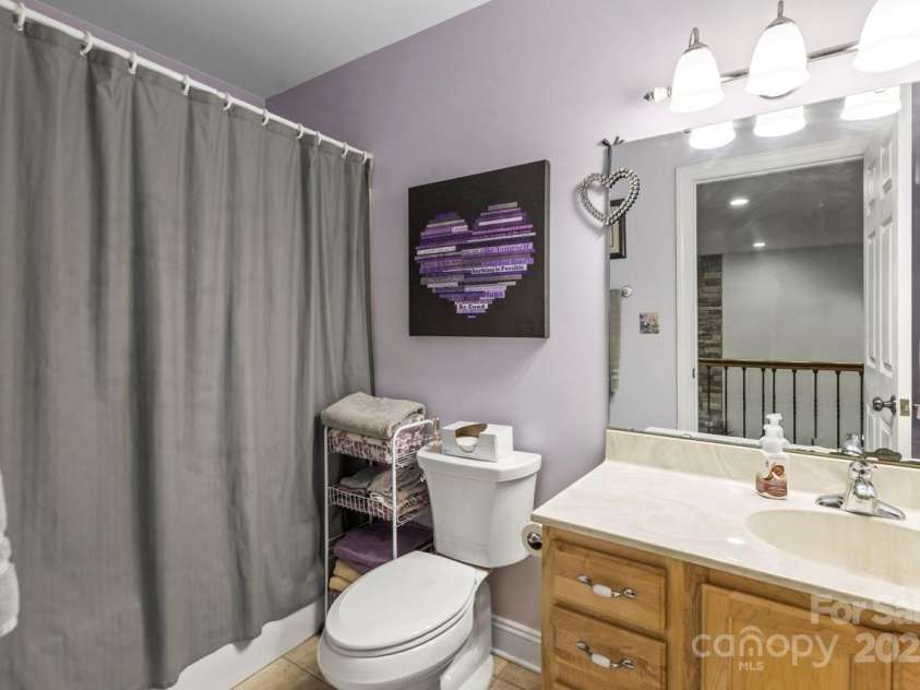 1956 Forest Ridge Drive, Stanley, NC 28164.  MLS# CAR4253801, YatesRealty ID 13330. Full bath upstairs