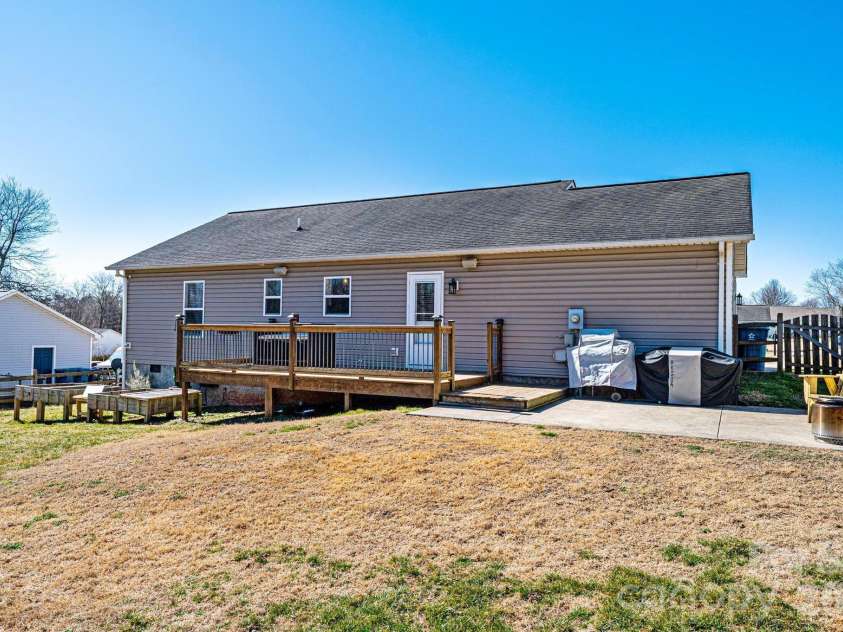2165 Samanthas Wells None, Newton, NC 28658.  MLS# CAR4346325, YatesRealty ID 13330. 