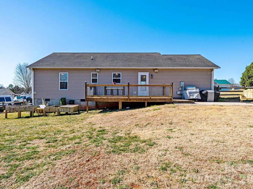 2165 Samanthas Wells None, Newton, NC 28658.  MLS# CAR4346325, YatesRealty ID 13330. 
