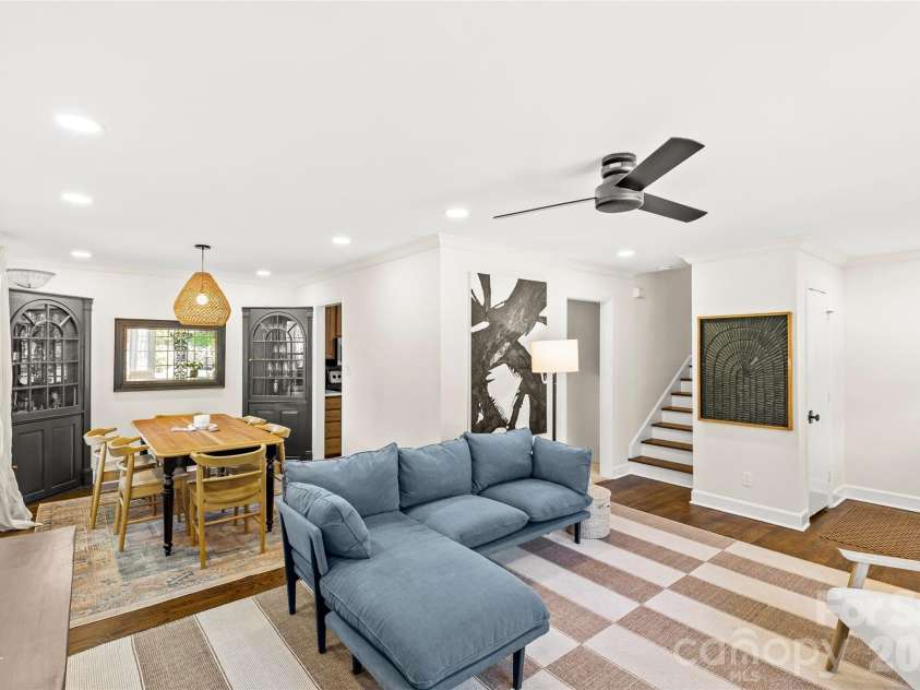 7013 Old Forge Drive, Charlotte, NC 28226.  MLS# CAR4369320, YatesRealty ID 13331. 