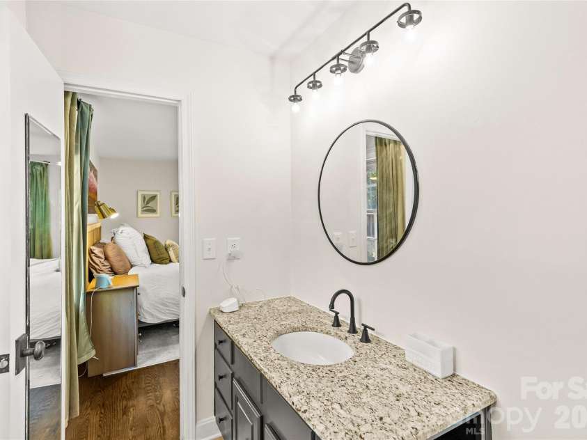 7013 Old Forge Drive, Charlotte, NC 28226.  MLS# CAR4369320, YatesRealty ID 13331. 