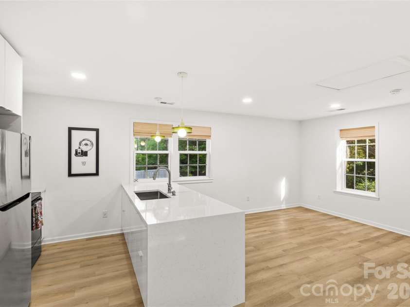 7013 Old Forge Drive, Charlotte, NC 28226.  MLS# CAR4369320, YatesRealty ID 13331. 
