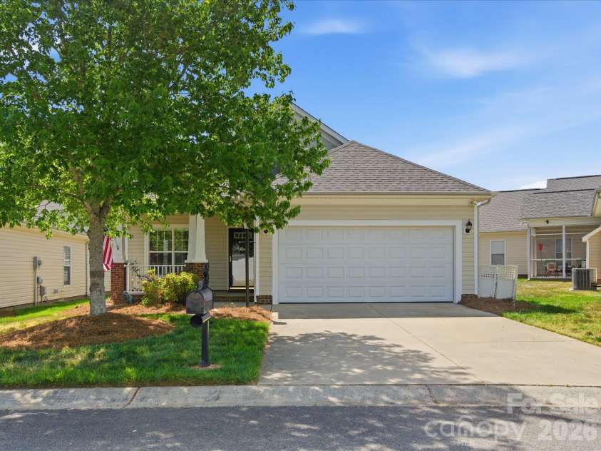 1008 Wanda Drive, Matthews, NC 28104.  MLS# CAR4369739, YatesRealty ID 13332. 