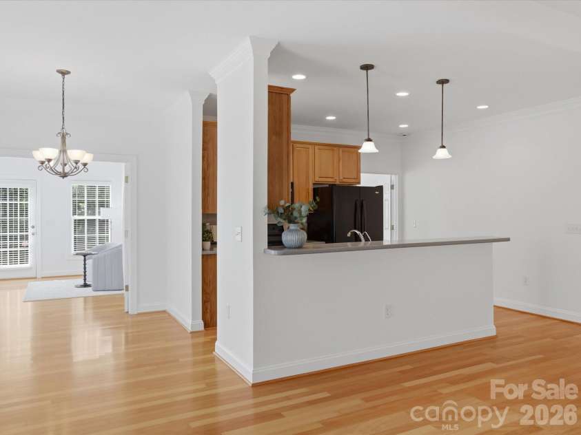 1008 Wanda Drive, Matthews, NC 28104.  MLS# CAR4369739, YatesRealty ID 13332. 