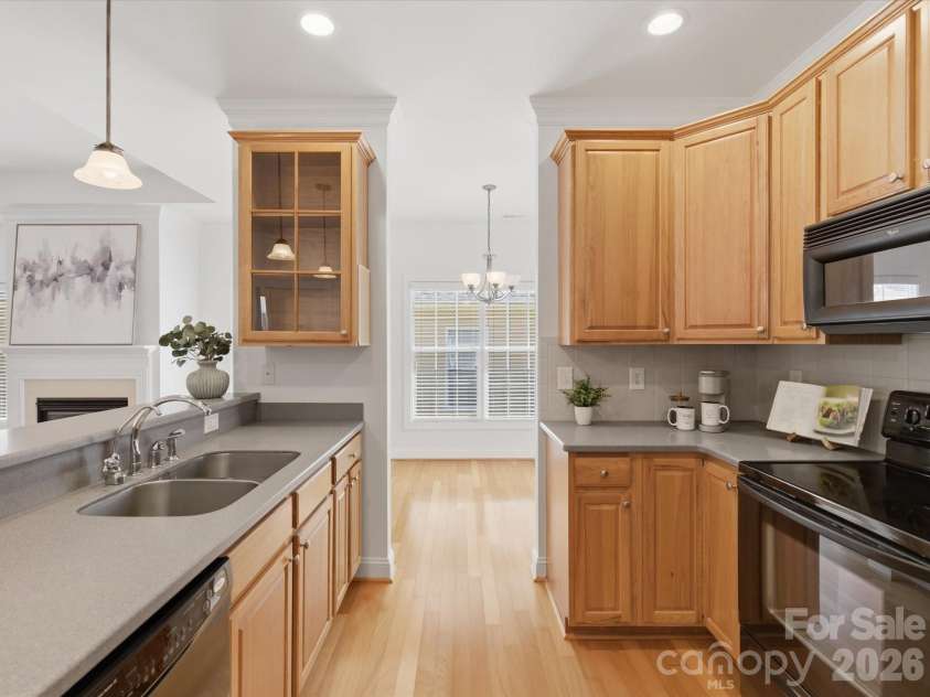 1008 Wanda Drive, Matthews, NC 28104.  MLS# CAR4369739, YatesRealty ID 13332. 