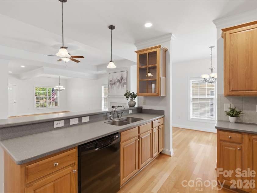 1008 Wanda Drive, Matthews, NC 28104.  MLS# CAR4369739, YatesRealty ID 13332. 