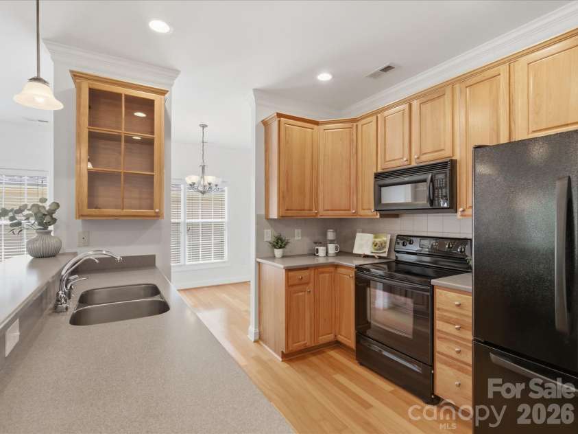 1008 Wanda Drive, Matthews, NC 28104.  MLS# CAR4369739, YatesRealty ID 13332. 