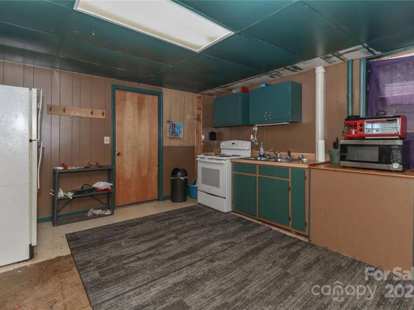 212 Davies Circle, Cleveland, NC 27013.  MLS# CAR4250221, YatesRealty ID 13334. 