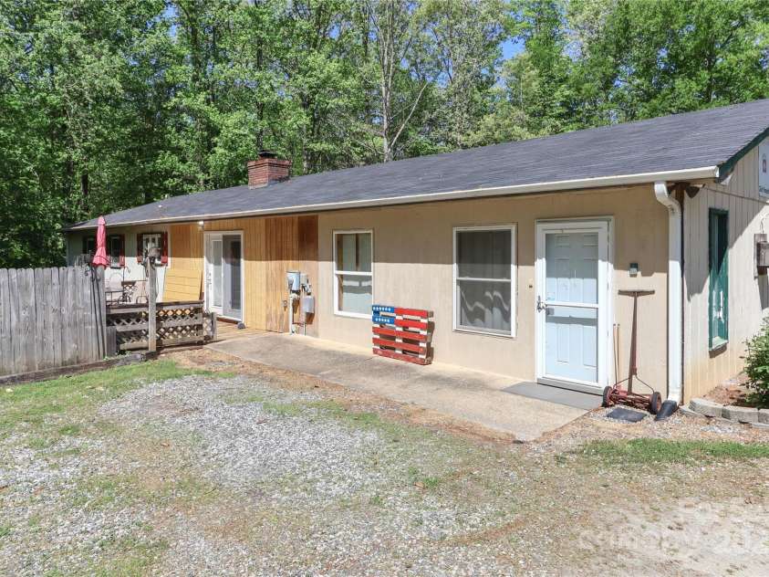 212 Davies Circle, Cleveland, NC 27013.  MLS# CAR4250221, YatesRealty ID 13334. 