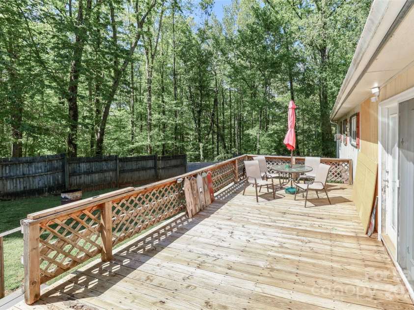 212 Davies Circle, Cleveland, NC 27013.  MLS# CAR4250221, YatesRealty ID 13334. 