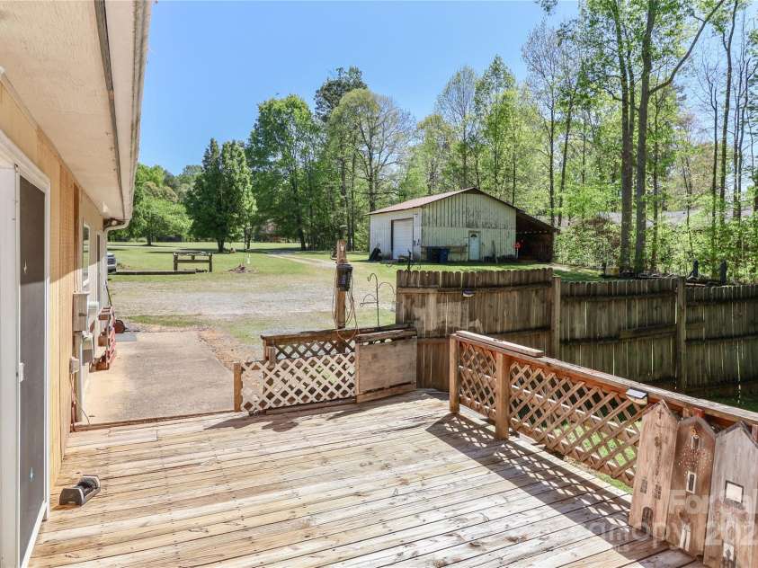212 Davies Circle, Cleveland, NC 27013.  MLS# CAR4250221, YatesRealty ID 13334. 