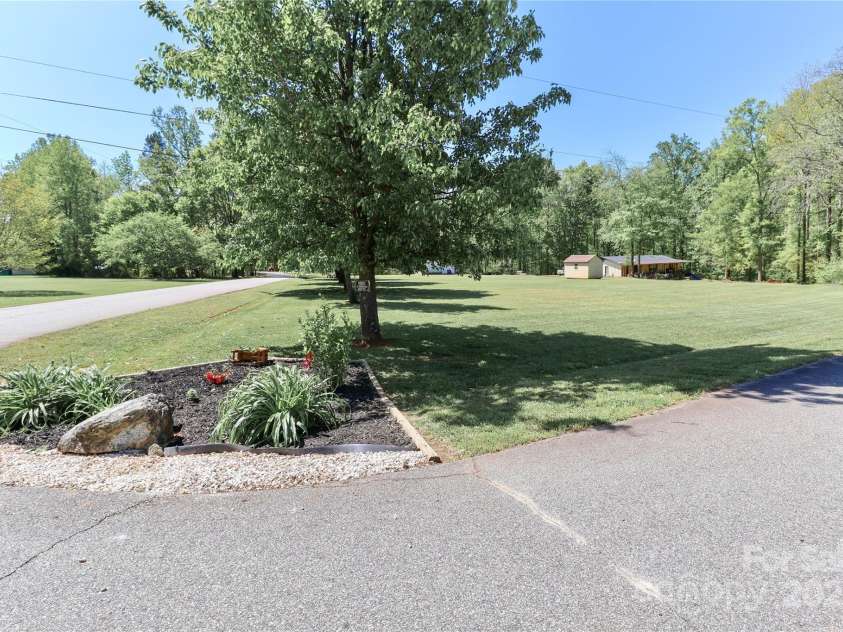 212 Davies Circle, Cleveland, NC 27013.  MLS# CAR4250221, YatesRealty ID 13334. 