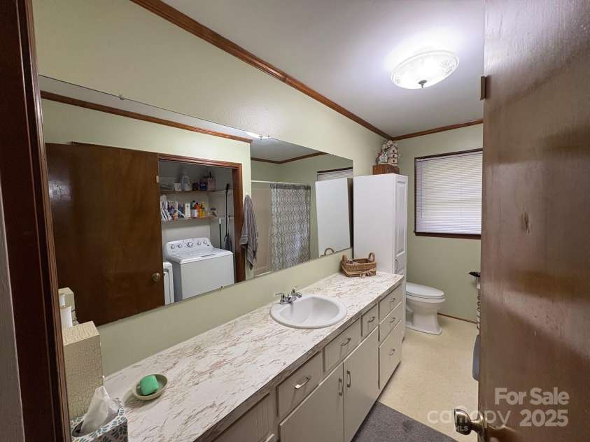 212 Davies Circle, Cleveland, NC 27013.  MLS# CAR4250221, YatesRealty ID 13334. New sink in hall bath.