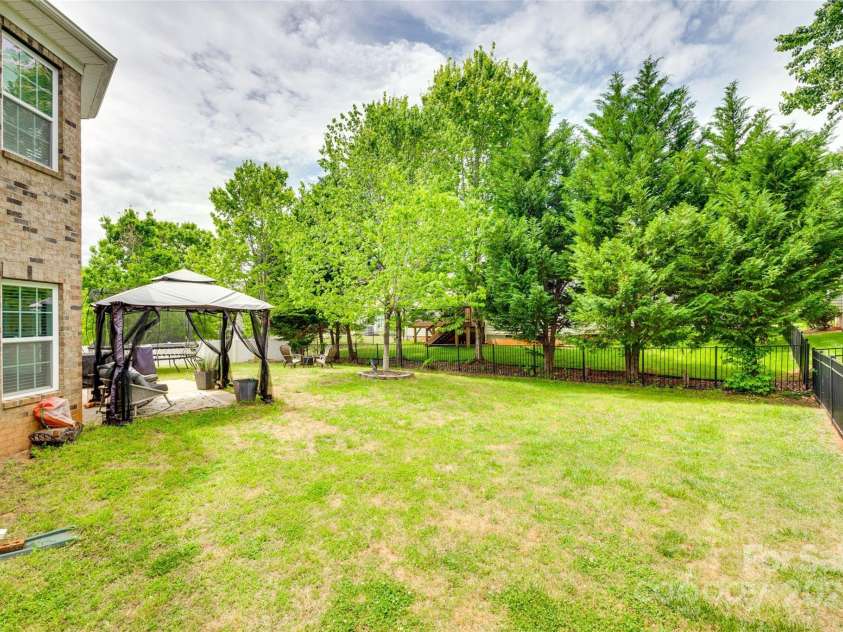 838 Lion Lane, Fort Mill, SC 29715.  MLS# CAR4251321, YatesRealty ID 13335. 