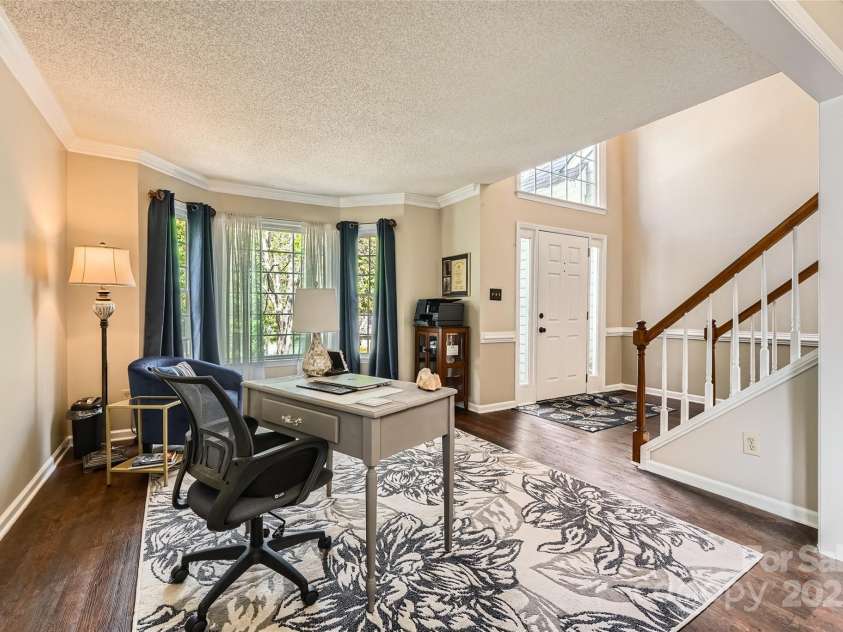 9517 Harris Glen Drive, Charlotte, NC 28269.  MLS# CAR4247828, YatesRealty ID 13336. 