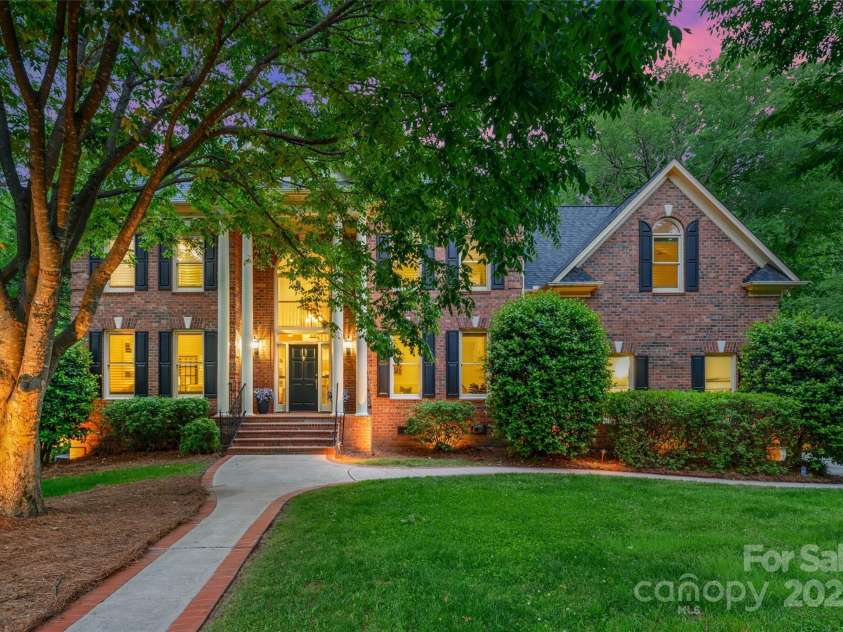 7812 Seton House Lane, Charlotte, NC 28277.  MLS# CAR4257199, YatesRealty ID 13337. 