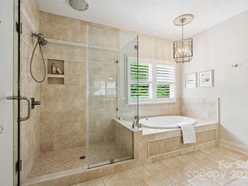 7812 Seton House Lane, Charlotte, NC 28277.  MLS# CAR4257199, YatesRealty ID 13337. 