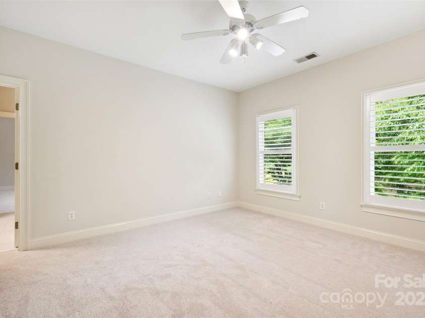 7812 Seton House Lane, Charlotte, NC 28277.  MLS# CAR4257199, YatesRealty ID 13337. 