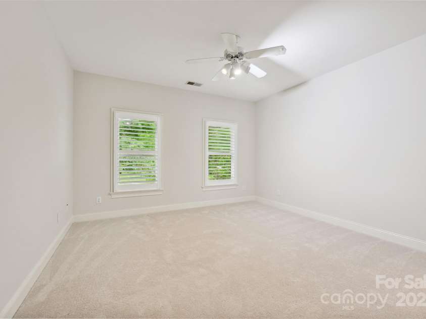 7812 Seton House Lane, Charlotte, NC 28277.  MLS# CAR4257199, YatesRealty ID 13337. 