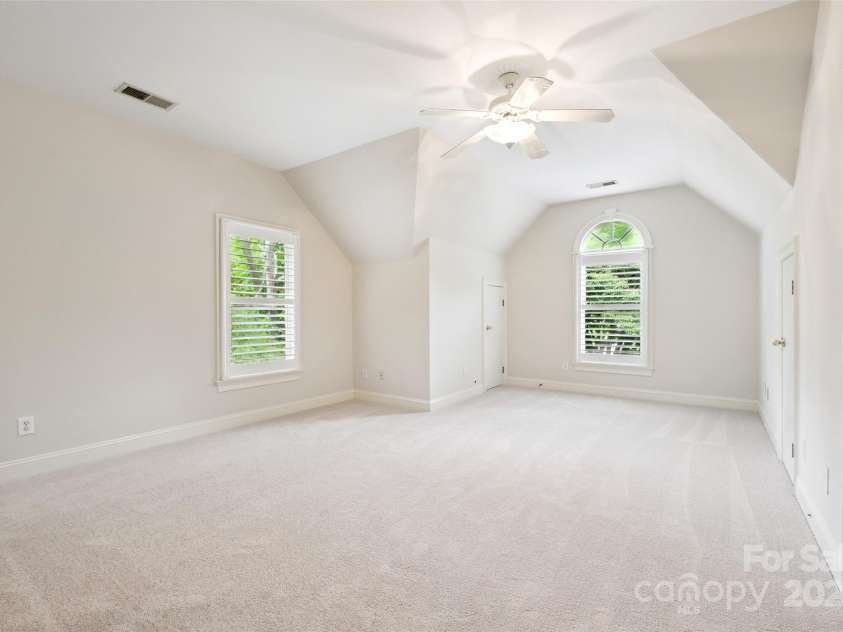 7812 Seton House Lane, Charlotte, NC 28277.  MLS# CAR4257199, YatesRealty ID 13337. 