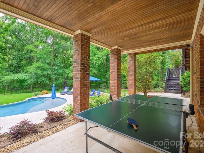 7812 Seton House Lane, Charlotte, NC 28277.  MLS# CAR4257199, YatesRealty ID 13337. 