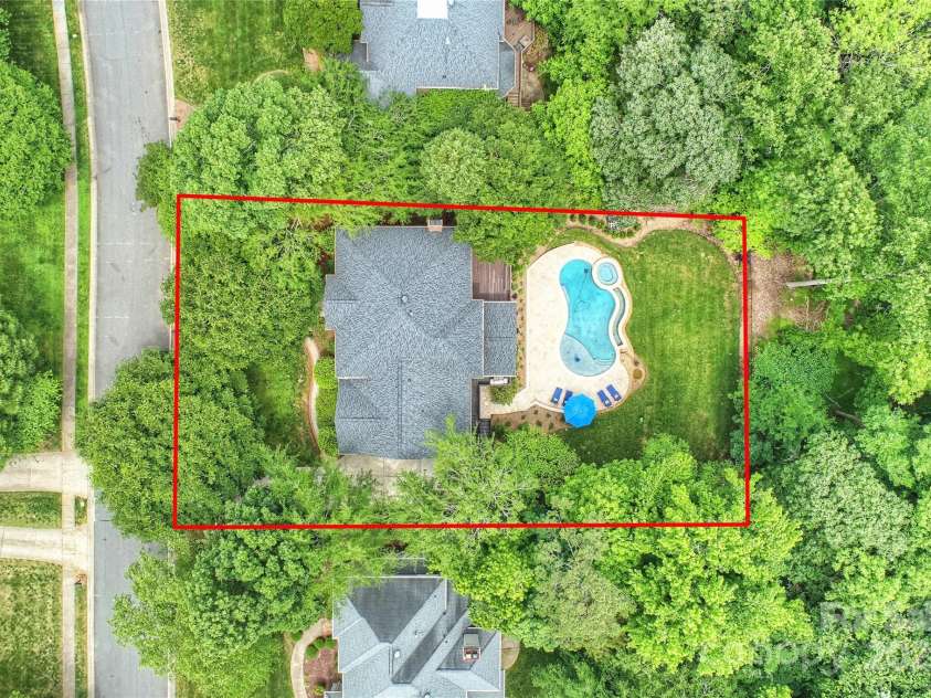 7812 Seton House Lane, Charlotte, NC 28277.  MLS# CAR4257199, YatesRealty ID 13337. 