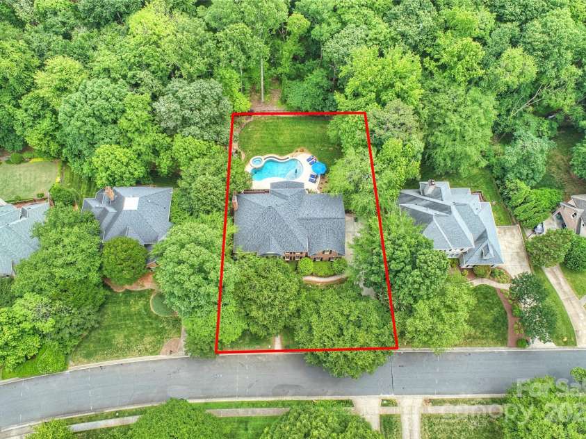7812 Seton House Lane, Charlotte, NC 28277.  MLS# CAR4257199, YatesRealty ID 13337. 