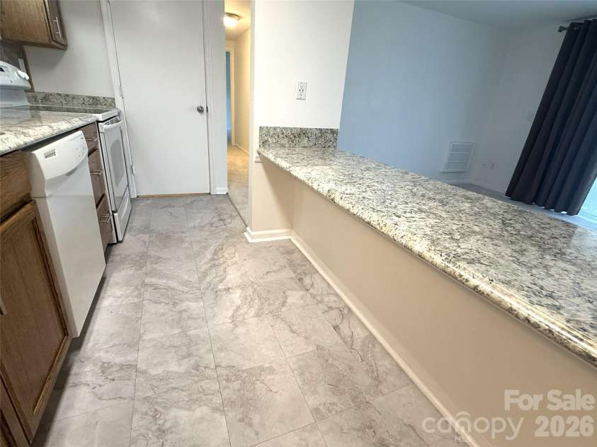 1645 Arlyn Circle, Charlotte, NC 28213.  MLS# CAR4354534, YatesRealty ID 13338. Plenty of food preparation area.