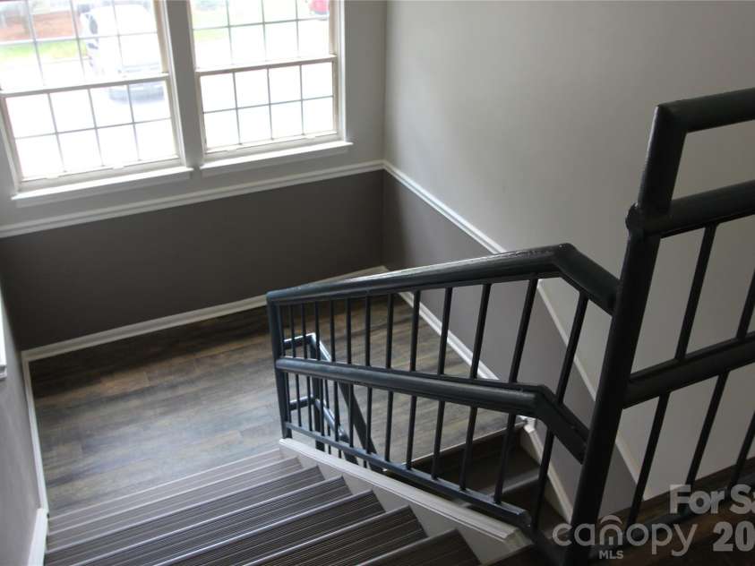 1645 Arlyn Circle, Charlotte, NC 28213.  MLS# CAR4354534, YatesRealty ID 13338. Security cameras in place.