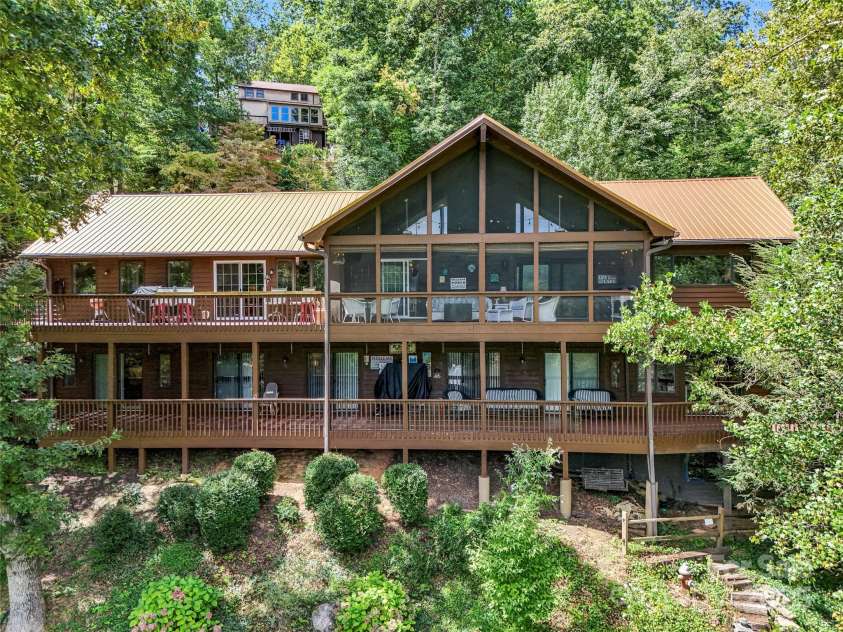 621 Grandview Drive, Lake Lure, NC 28746.  MLS# CAR4180956, YatesRealty ID 1334. 
