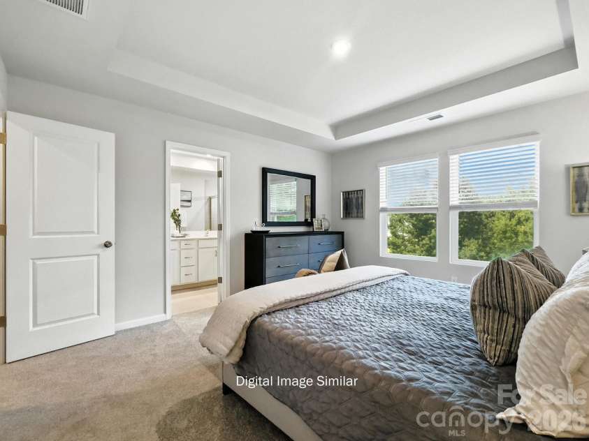 6022 Mallow Crossing Lane, Charlotte, NC 28213.  MLS# CAR4344705, YatesRealty ID 13341. 