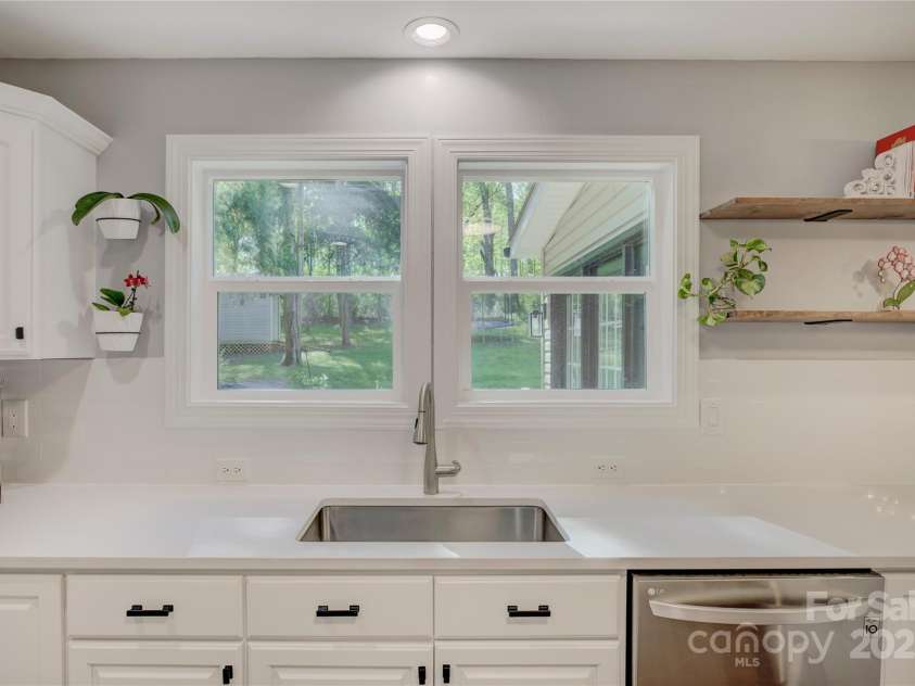 8322 Loma Linda Lane, Waxhaw, NC 28173.  MLS# CAR4238719, YatesRealty ID 13341. View from the kitchen window.