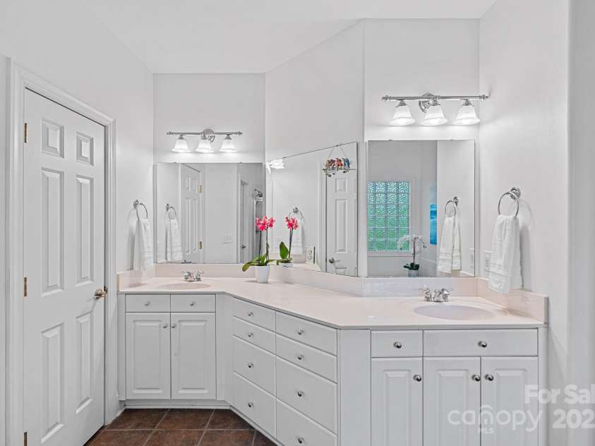 202 Whitmyre Court, Fort Mill, SC 29715.  MLS# CAR4251469, YatesRealty ID 13342. Primary bathroom - (2) sinks, lots of sotrage AND a linen closet