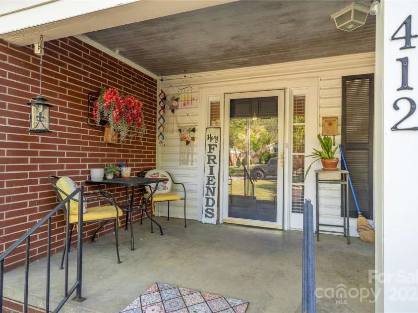 412 W D Avenue, Salisbury, NC 28144.  MLS# CAR4241062, YatesRealty ID 13343. 
