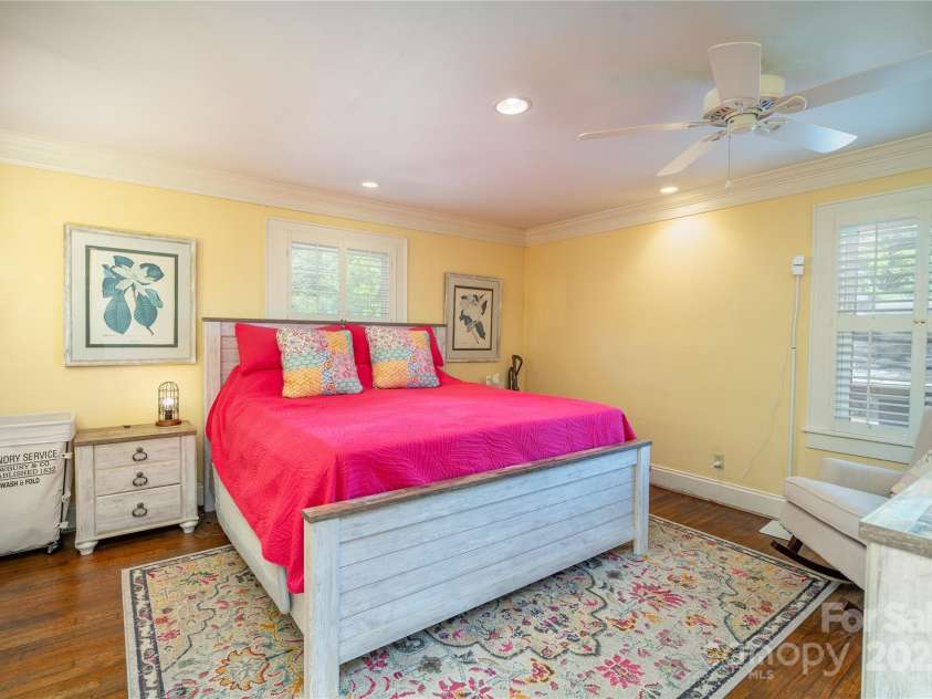 412 W D Avenue, Salisbury, NC 28144.  MLS# CAR4241062, YatesRealty ID 13343. 