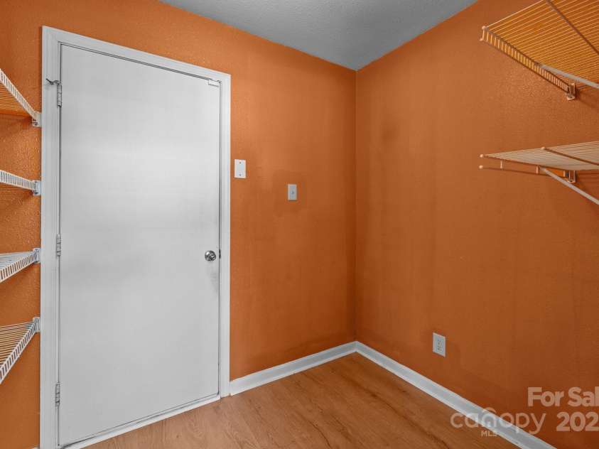 12724 Frank Wiley Lane, Charlotte, NC 28278.  MLS# CAR4255501, YatesRealty ID 13344. 