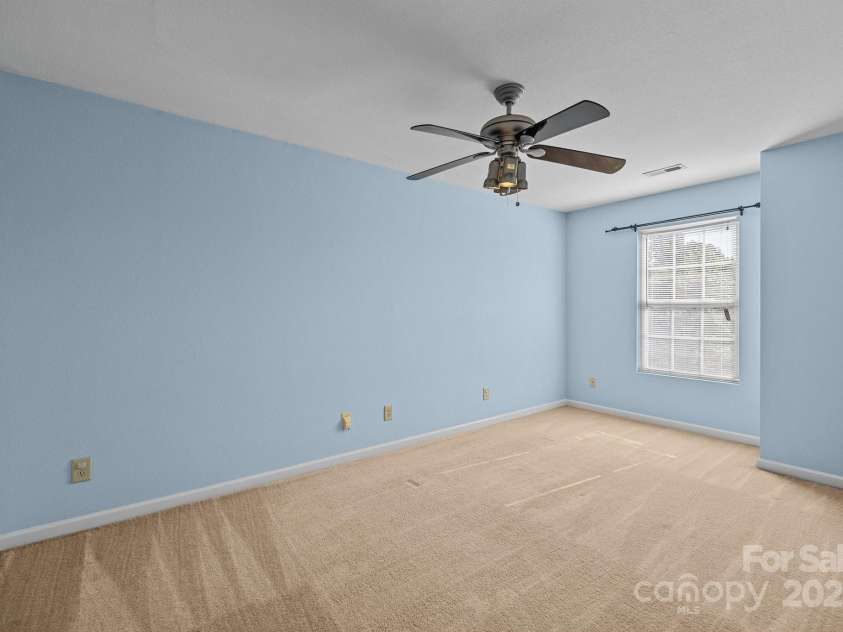 12724 Frank Wiley Lane, Charlotte, NC 28278.  MLS# CAR4255501, YatesRealty ID 13344. 