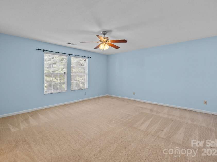 12724 Frank Wiley Lane, Charlotte, NC 28278.  MLS# CAR4255501, YatesRealty ID 13344. 