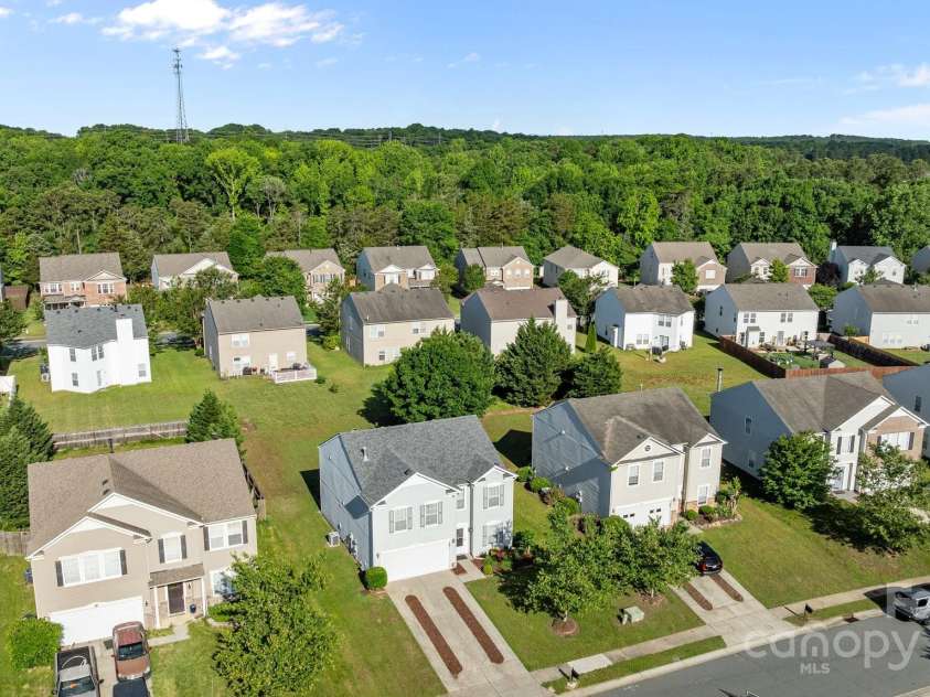12724 Frank Wiley Lane, Charlotte, NC 28278.  MLS# CAR4255501, YatesRealty ID 13344. 