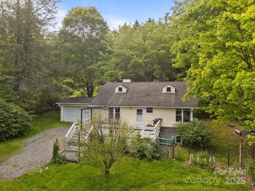 3905 NC Hwy 213 Highway, Marshall, NC 28753.  MLS# CAR4258413, YatesRealty ID 13345. 