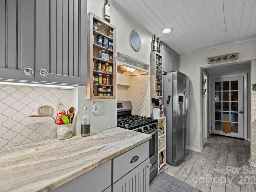 3905 NC Hwy 213 Highway, Marshall, NC 28753.  MLS# CAR4258413, YatesRealty ID 13345. 