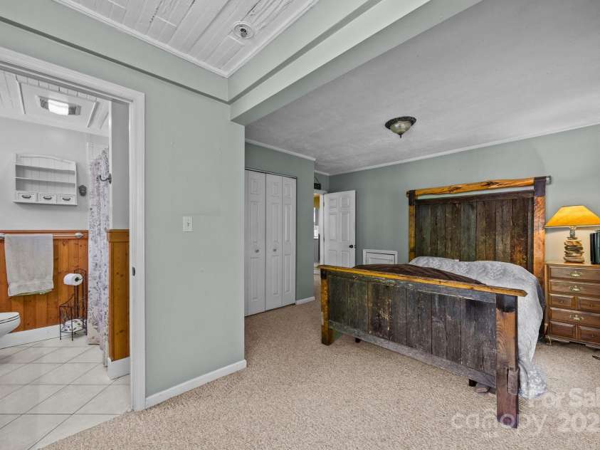 3905 NC Hwy 213 Highway, Marshall, NC 28753.  MLS# CAR4258413, YatesRealty ID 13345. 