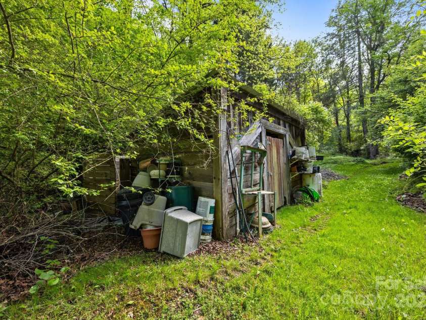 3905 NC Hwy 213 Highway, Marshall, NC 28753.  MLS# CAR4258413, YatesRealty ID 13345. 