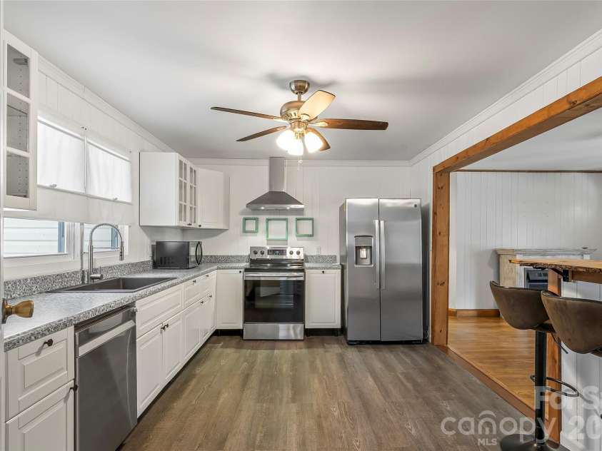 103 Clark Street, Marion, NC 28752.  MLS# CAR4319904, YatesRealty ID 13347. 