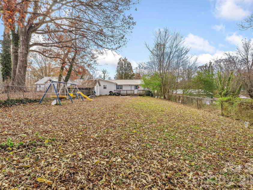 103 Clark Street, Marion, NC 28752.  MLS# CAR4319904, YatesRealty ID 13347. 