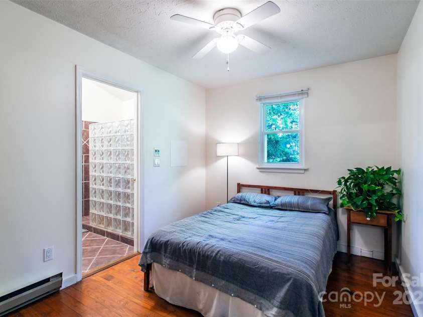 70 Lake Sega Circle, Brevard, NC 28712.  MLS# CAR4254816, YatesRealty ID 13347. 