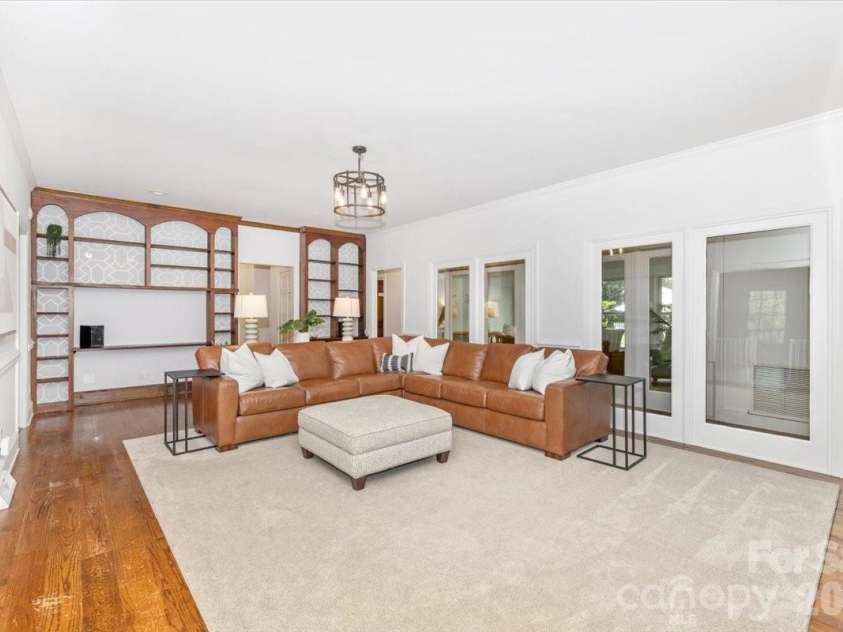 2107 Eakle Drive, Rock Hill, SC 29732.  MLS# CAR4358858, YatesRealty ID 13348. Family Room
