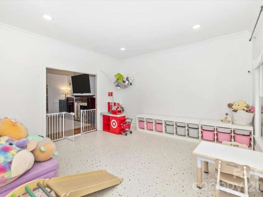 2107 Eakle Drive, Rock Hill, SC 29732.  MLS# CAR4358858, YatesRealty ID 13348. Playroom on Main