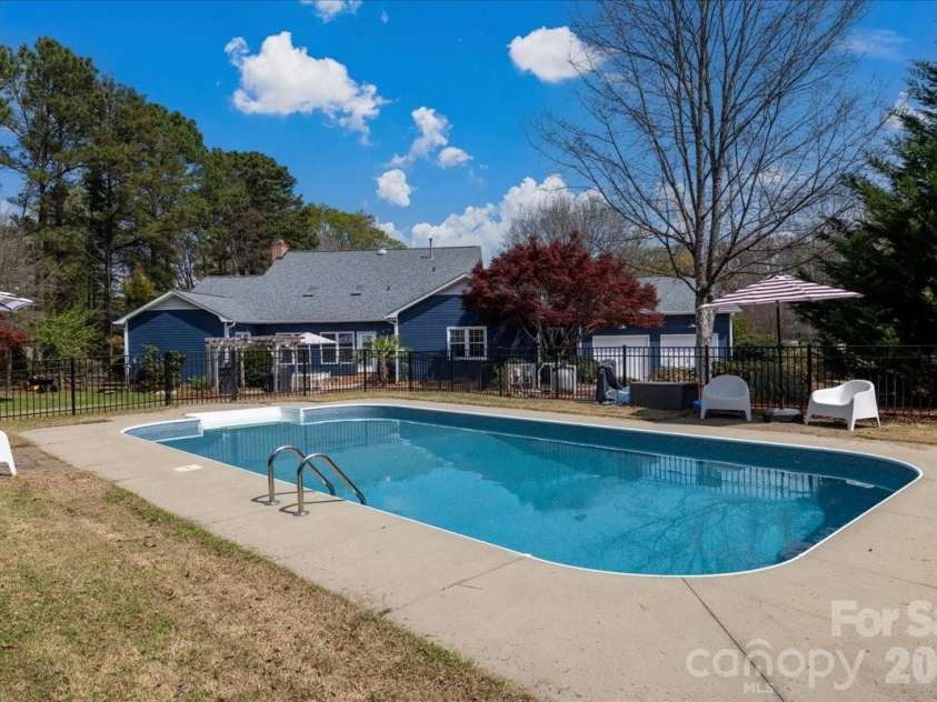 2107 Eakle Drive, Rock Hill, SC 29732.  MLS# CAR4358858, YatesRealty ID 13348. Salt Water Pool